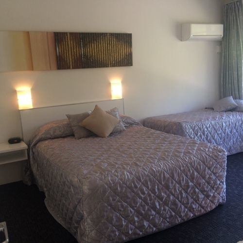 Motor Motel 3*